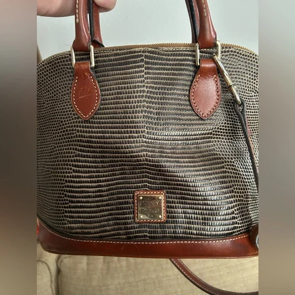 Dooney & Bourke Womens Grey Leather
Lizard Embossed Top Zip Satchel handbag. - Picture 1 of 12